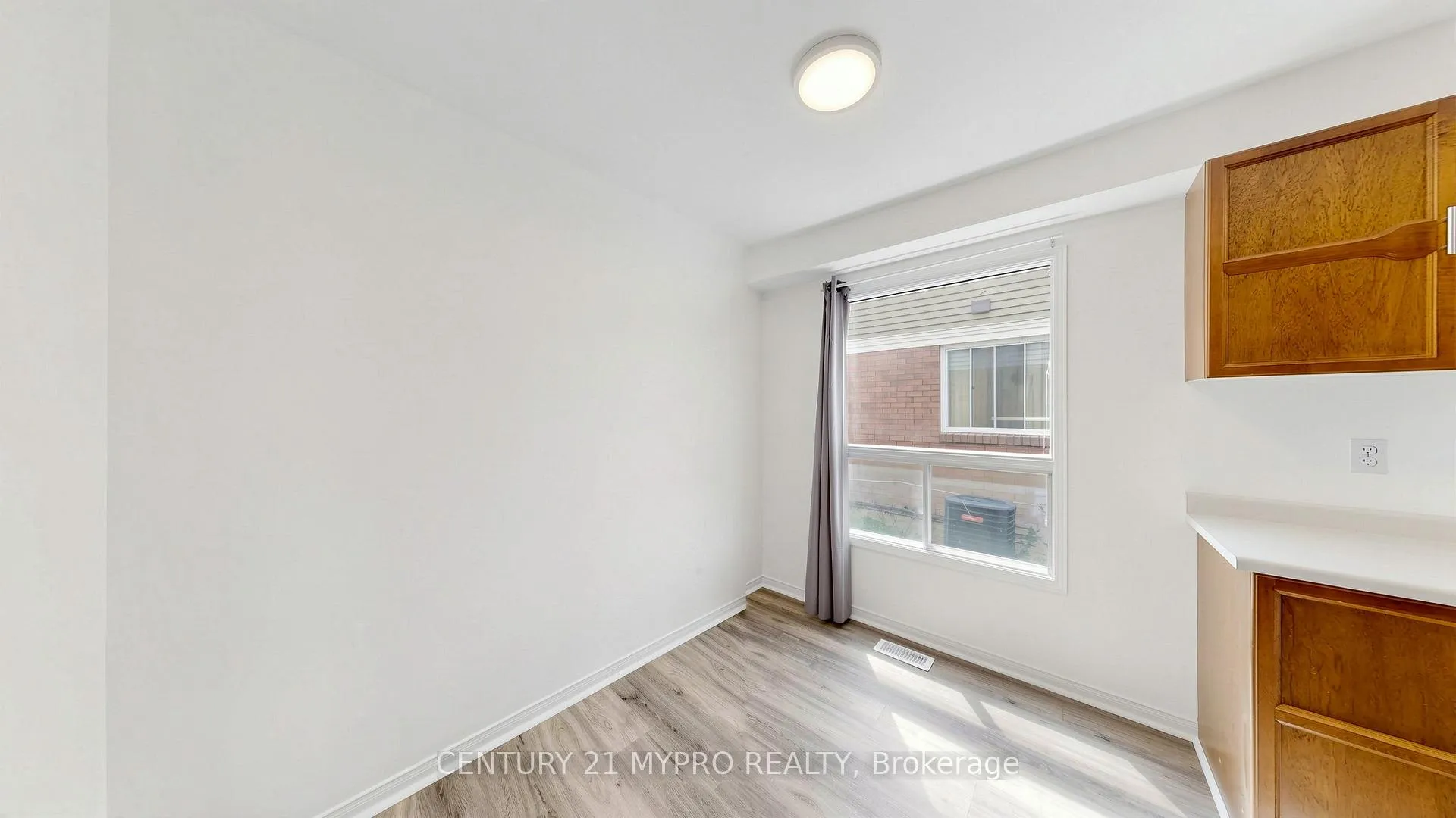 Photo 15 of 1399 Anton Square, Pickering, Liverpool — HOMEH