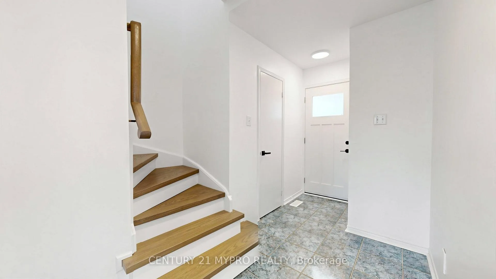 Photo 17 of 1399 Anton Square, Pickering, Liverpool — HOMEH