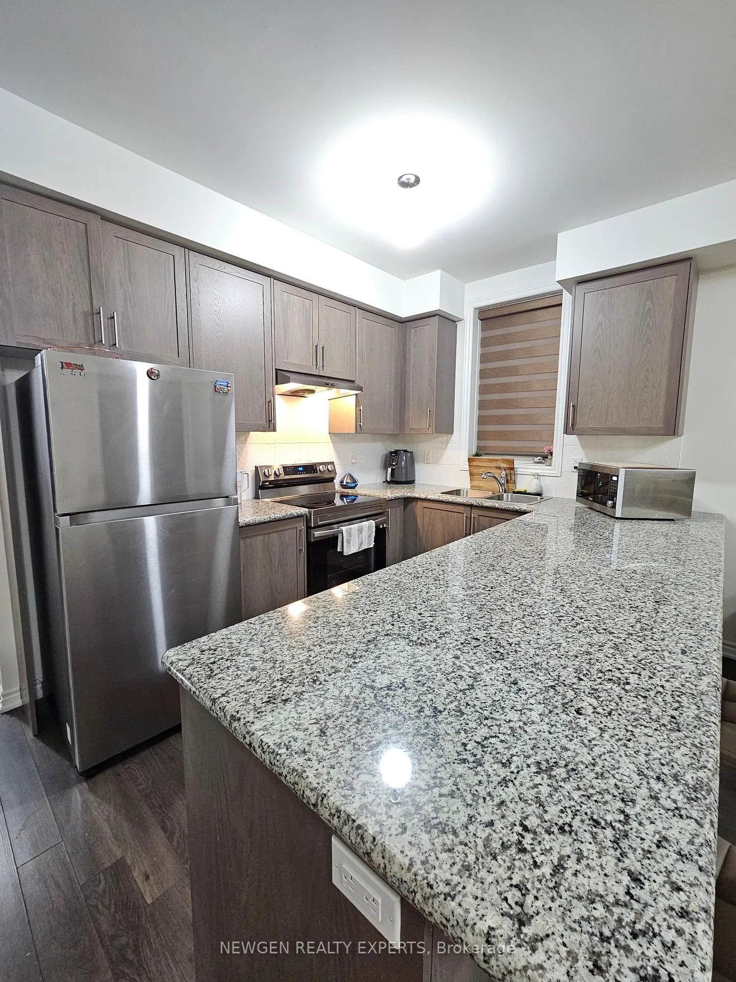 Photo 3 of Unit 509, 40 Halliford Place, Brampton, Goreway Drive Corridor — HOMEH