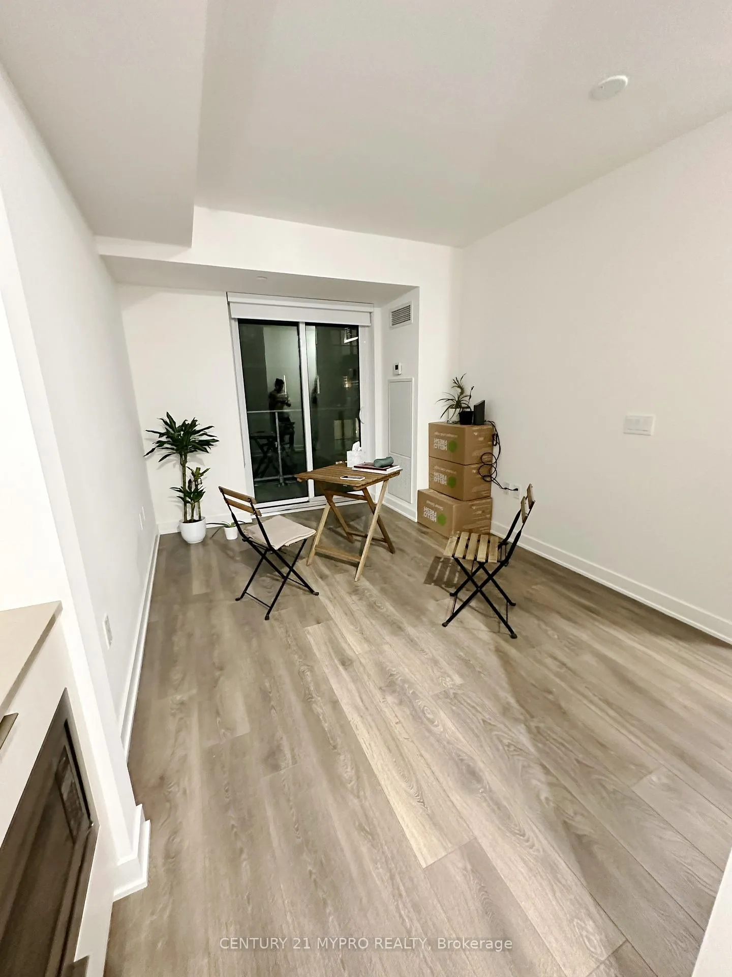 Photo 4 of Unit 3416, 195 Redpath Avenue, Toronto, Mount Pleasant West — HOMEH