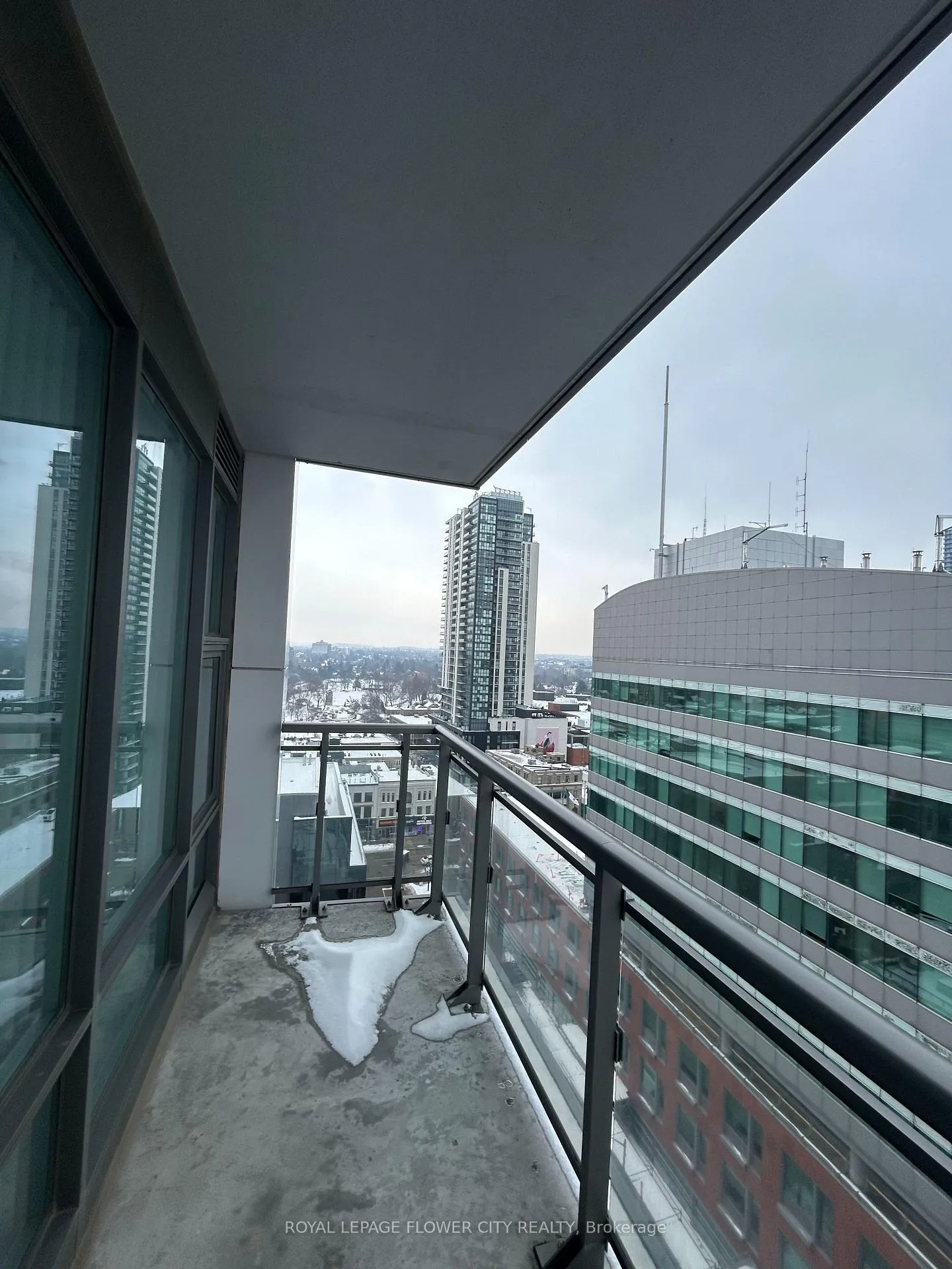 Photo 3 of Unit 1211, 85 Duke Street, Kitchener — HOMEH