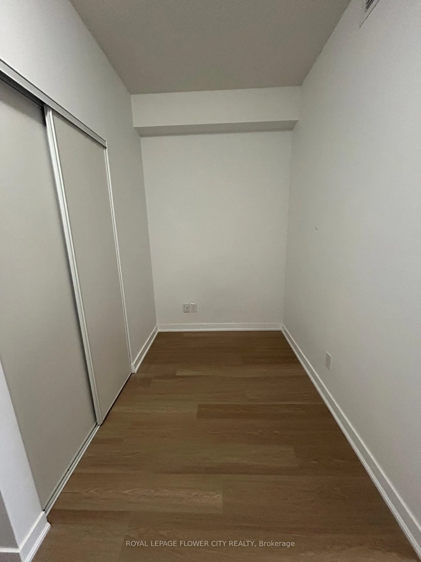 Photo 8 of Unit 1211, 85 Duke Street, Kitchener — HOMEH