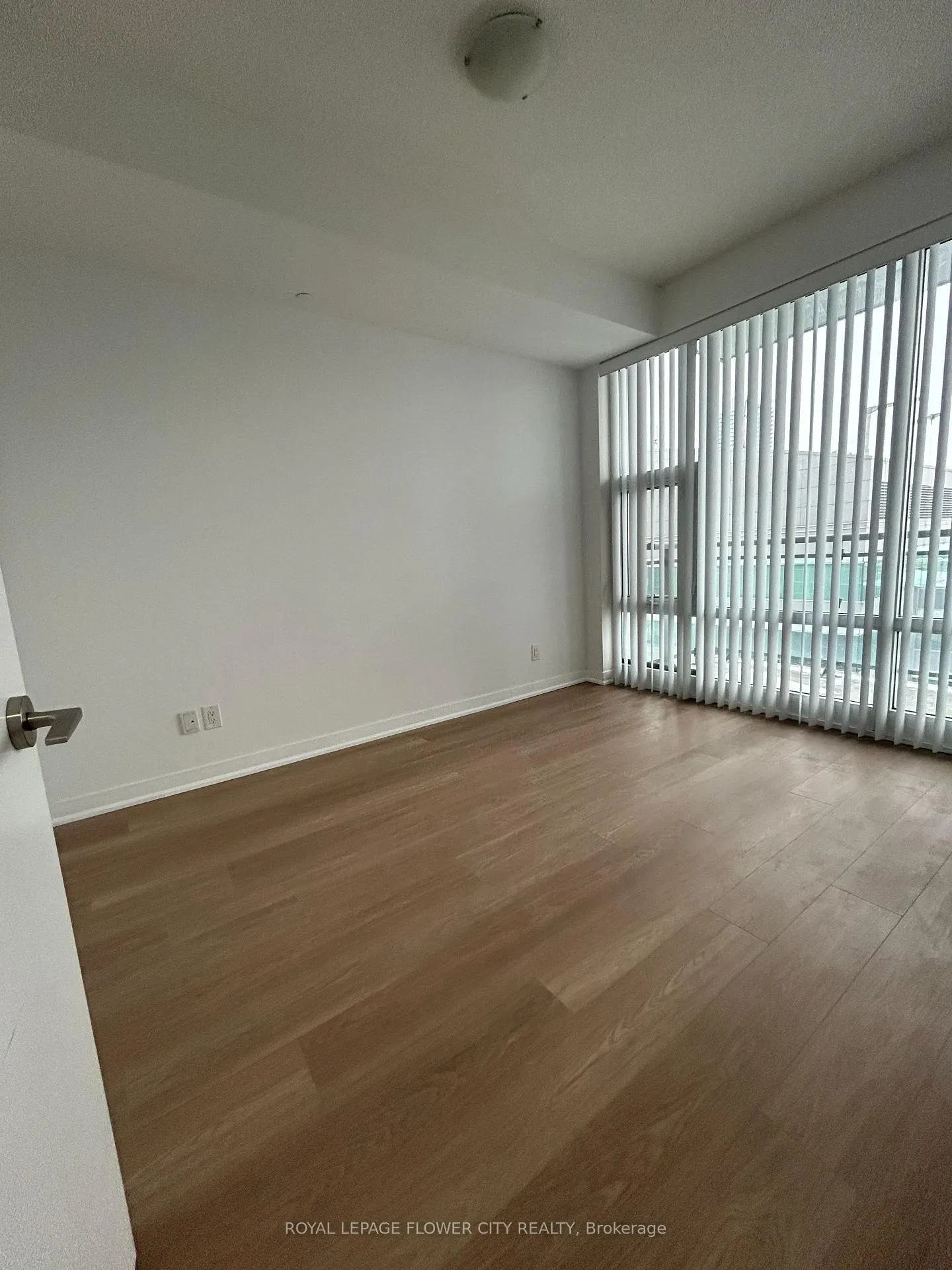 Photo 11 of Unit 1211, 85 Duke Street, Kitchener — HOMEH
