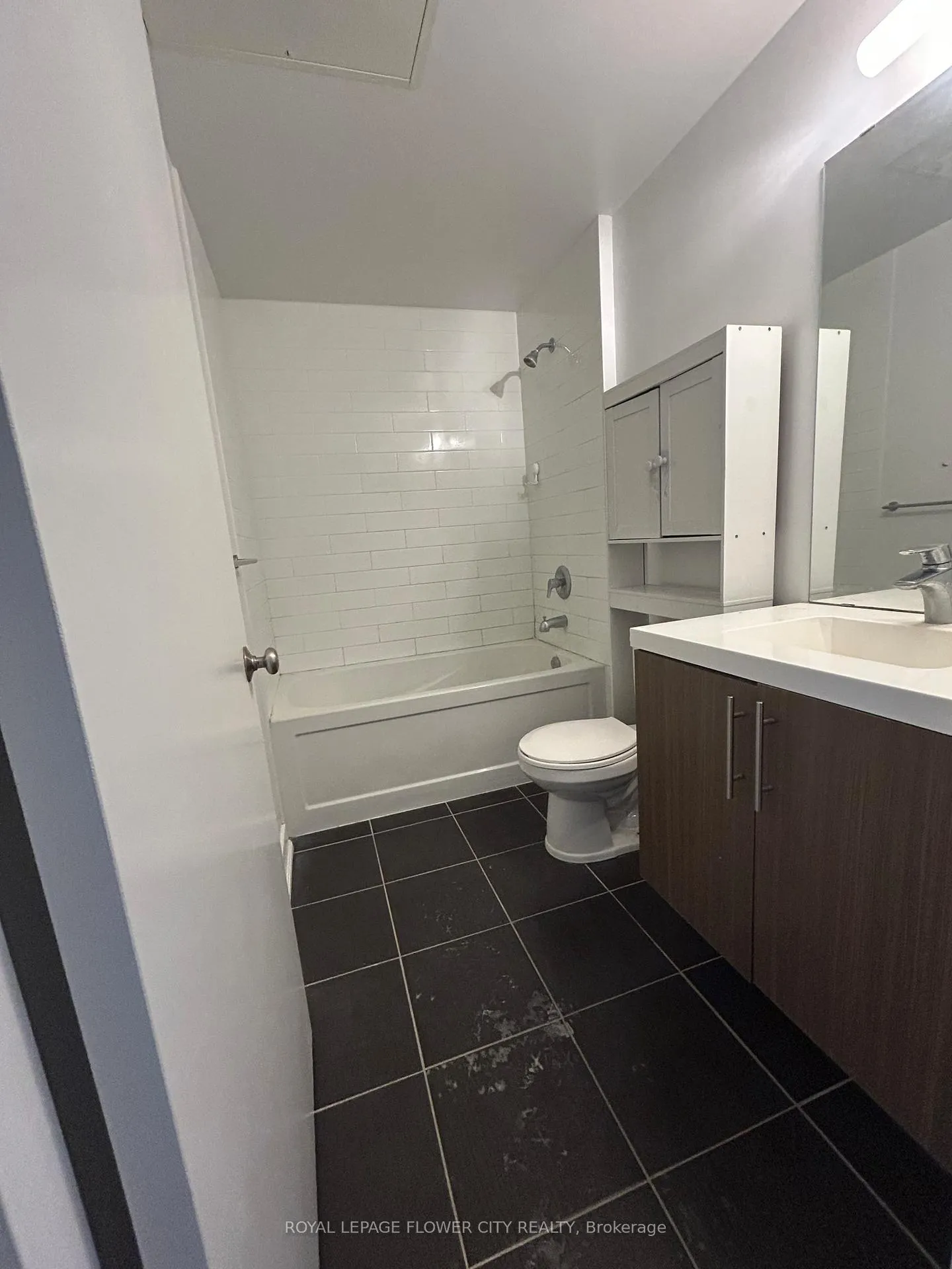 Photo 13 of Unit 1211, 85 Duke Street, Kitchener — HOMEH