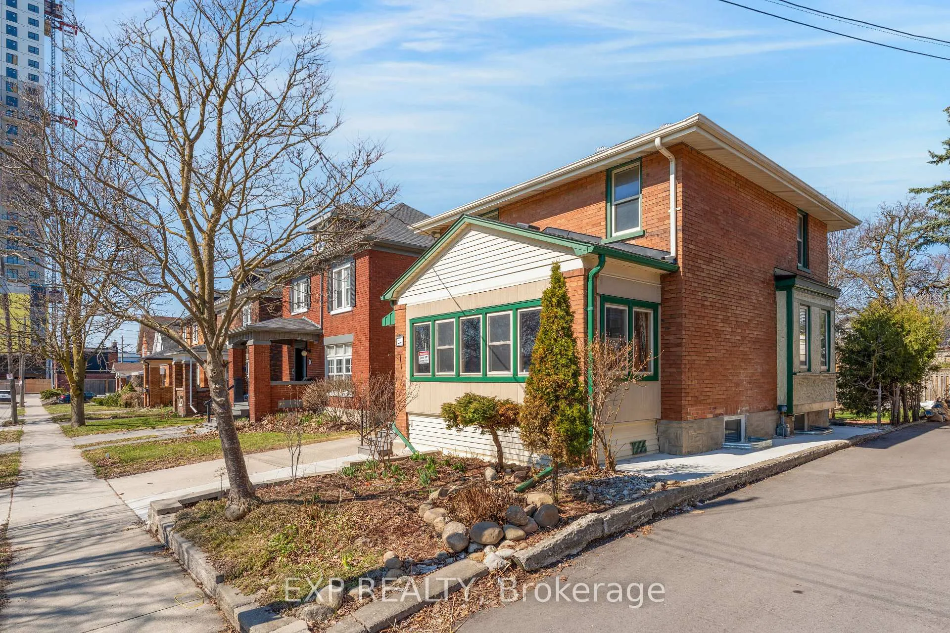Photo 2 of 24 Onward Avenue, Kitchener — HOMEH