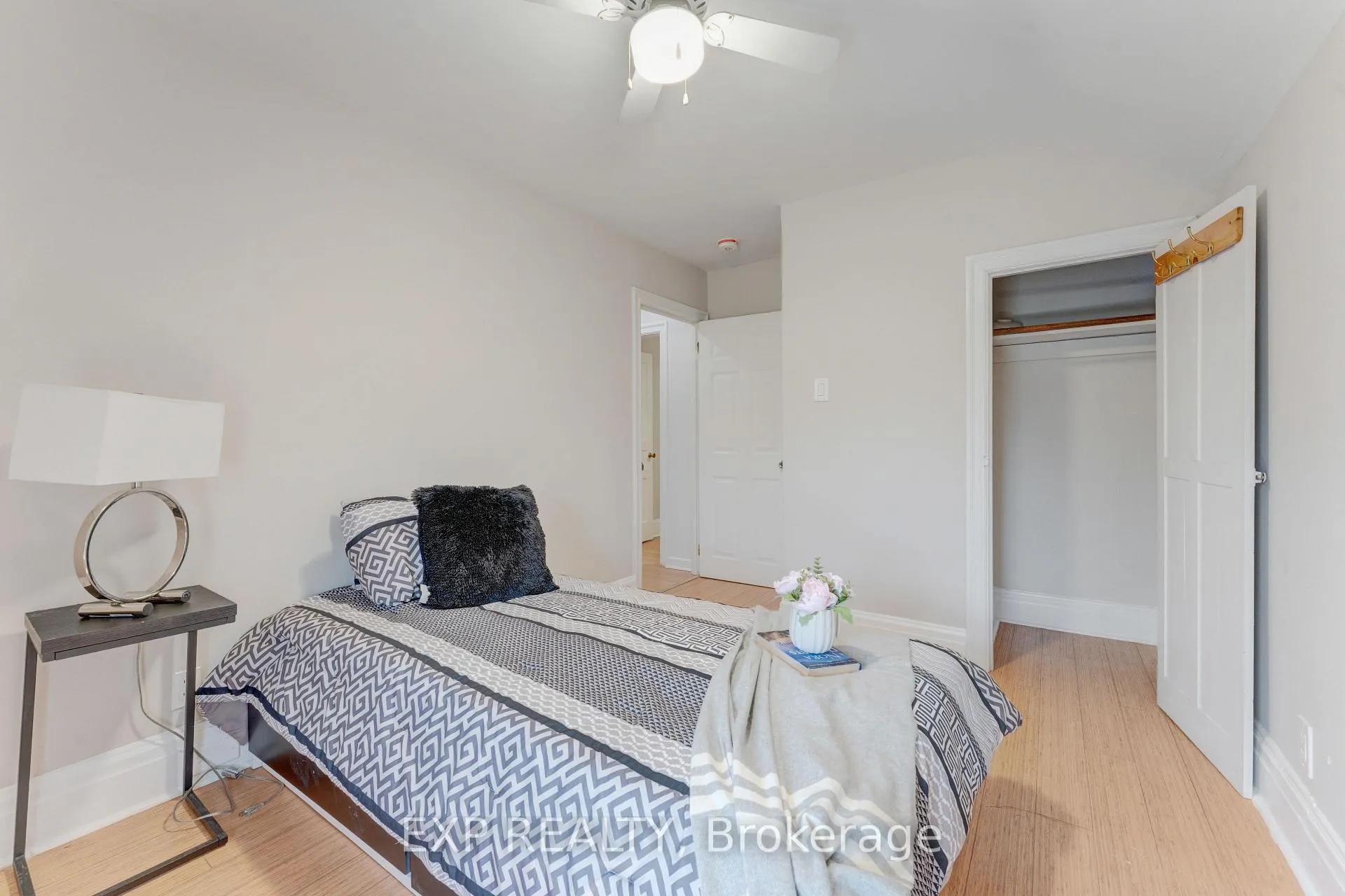Photo 26 of 24 Onward Avenue, Kitchener — HOMEH