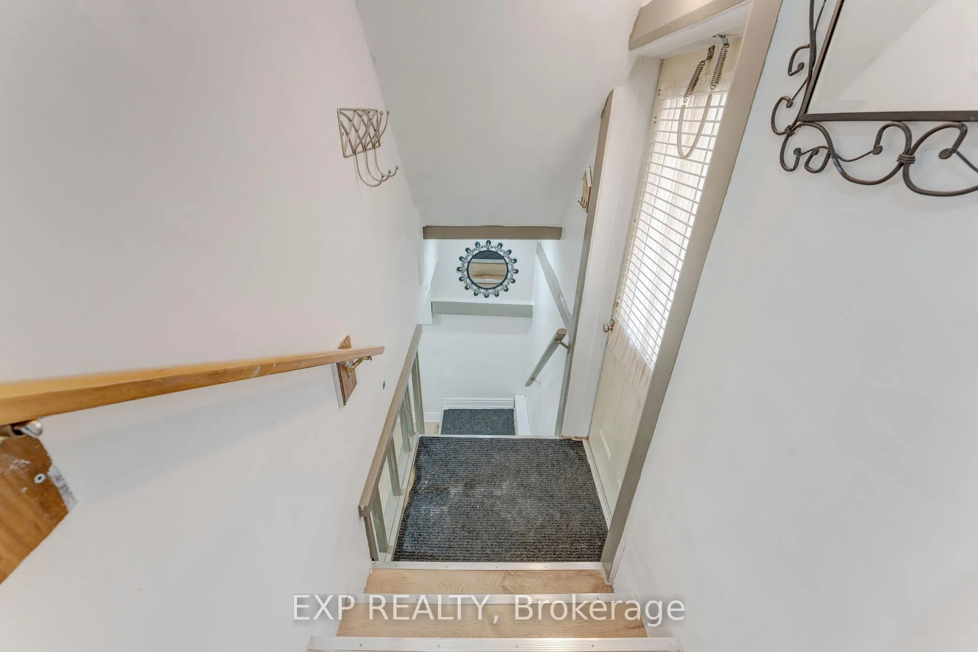 Photo 28 of 24 Onward Avenue, Kitchener — HOMEH
