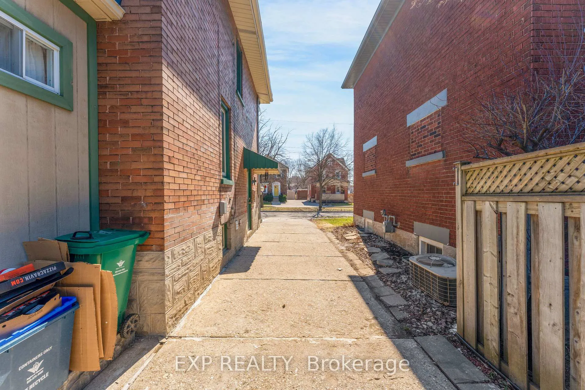 Photo 38 of 24 Onward Avenue, Kitchener — HOMEH