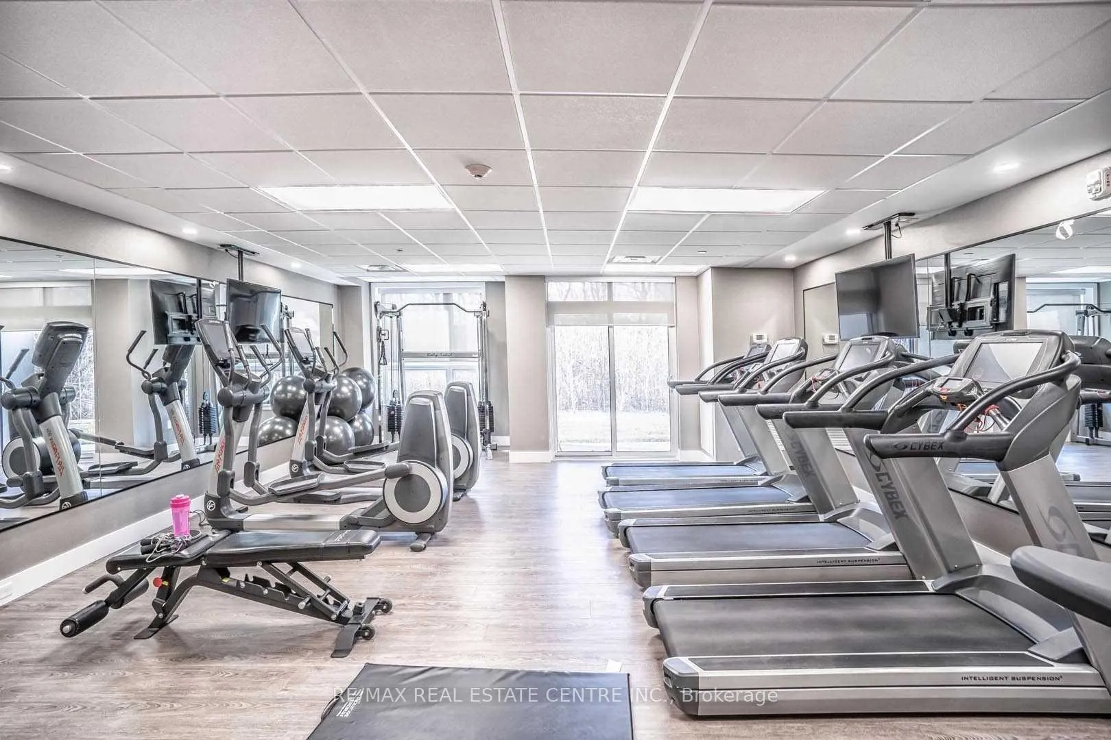 Photo 31 of Unit 332, 101 Shoreview Place, Hamilton, Lakeshore — HOMEH