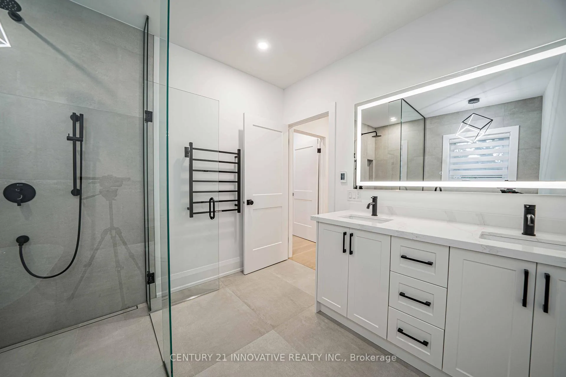 Photo 29 of 58 Carsbrooke Road, Etobicoke, Etobicoke West Mall — HOMEH