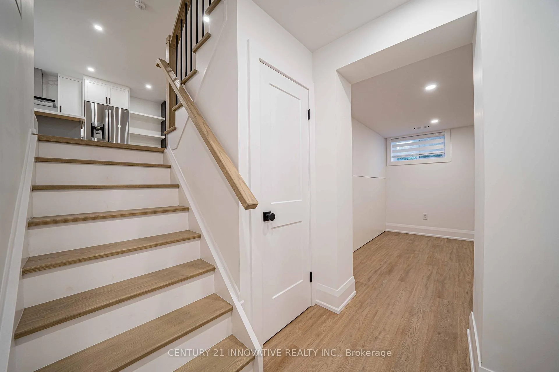 Photo 30 of 58 Carsbrooke Road, Etobicoke, Etobicoke West Mall — HOMEH