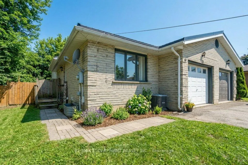 Photo 2 of 28 Kathleen Street, Brant, Paris — HOMEH