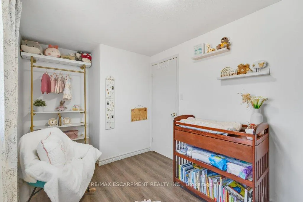 Photo 13 of 28 Kathleen Street, Brant, Paris — HOMEH
