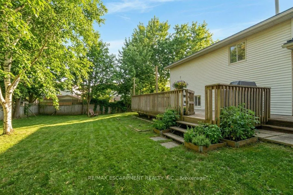 Photo 27 of 28 Kathleen Street, Brant, Paris — HOMEH