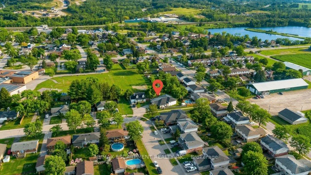Photo 33 of 28 Kathleen Street, Brant, Paris — HOMEH