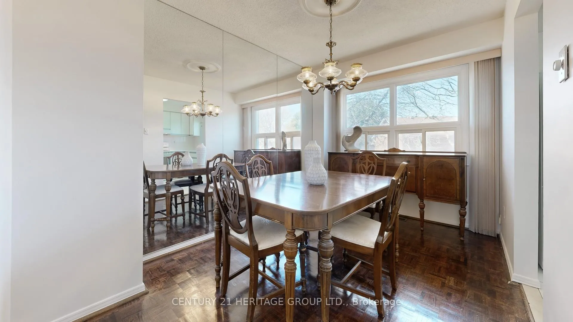 Photo 9 of 14 Dunkeld Way, Markham, Royal Orchard — HOMEH