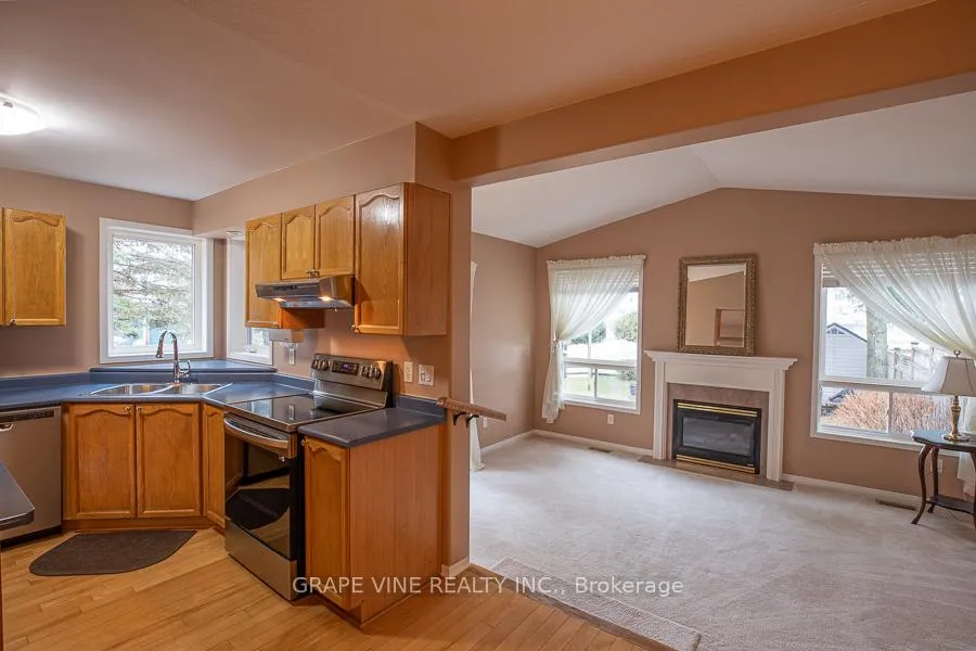 Photo 14 of 1 Newcastle Avenue, Ottawa, Kanata - Morgan's Grant/South March — HOMEH