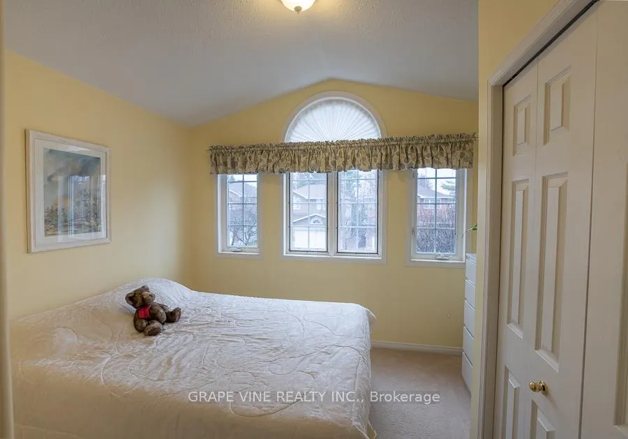 Photo 26 of 1 Newcastle Avenue, Ottawa, Kanata - Morgan's Grant/South March — HOMEH
