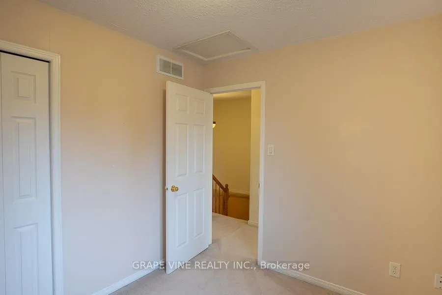Photo 31 of 1 Newcastle Avenue, Ottawa, Kanata - Morgan's Grant/South March — HOMEH