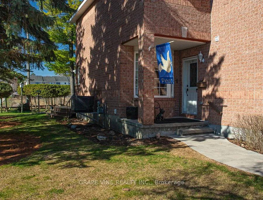Photo 41 of 1 Newcastle Avenue, Ottawa, Kanata - Morgan's Grant/South March — HOMEH