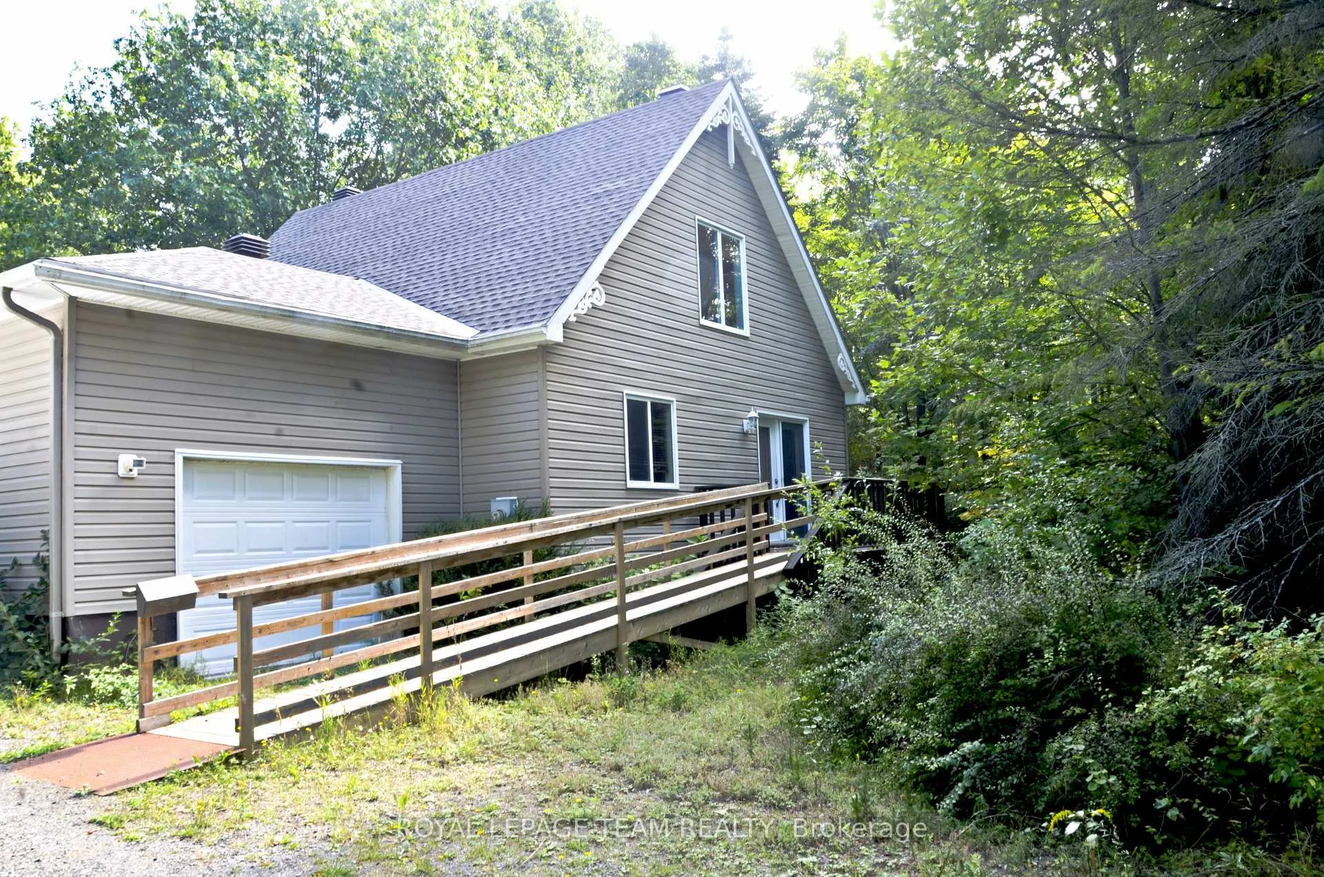 Front of 4465 Carman Road N