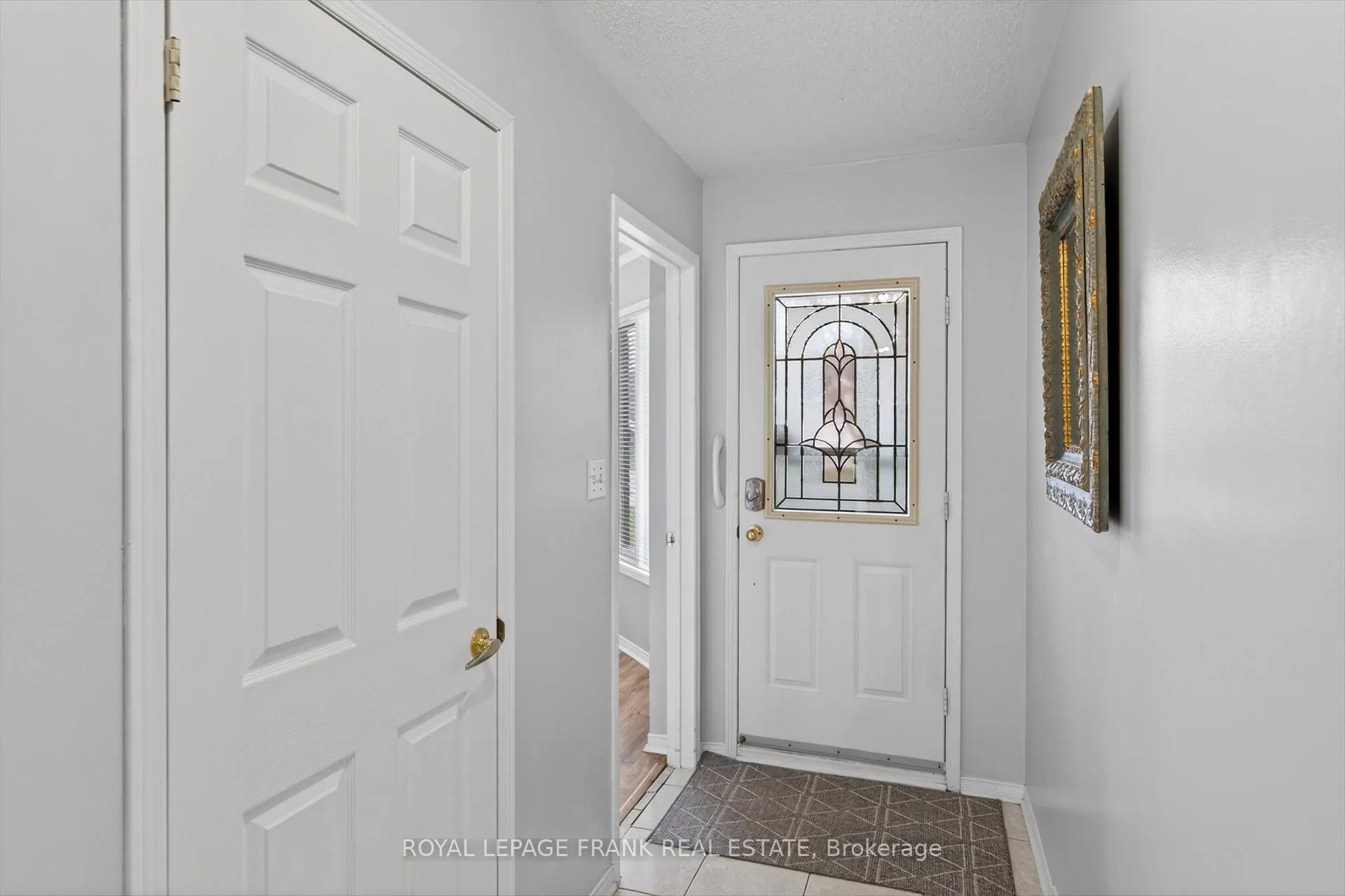 Photo 4 of 1345 Eagle Crescent, Peterborough, Monaghan Ward 2 — HOMEH