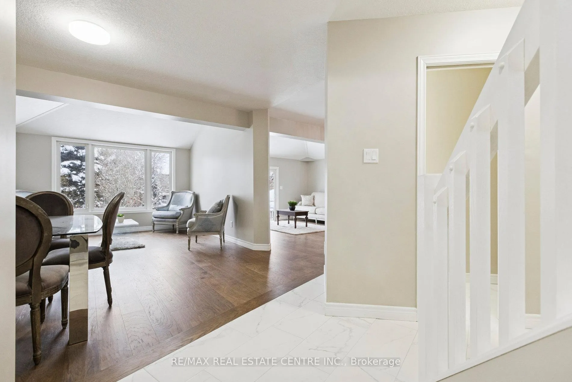 Photo 7 of 10 Periwinkle Way, Guelph, Pineridge/Westminster Woods — HOMEH