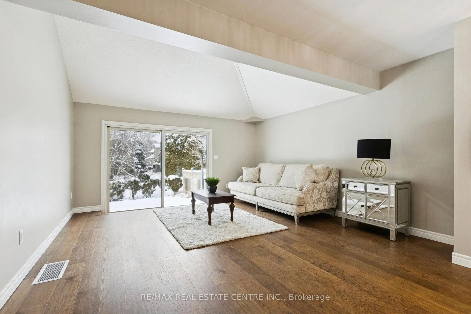 Photo 14 of 10 Periwinkle Way, Guelph, Pineridge/Westminster Woods — HOMEH