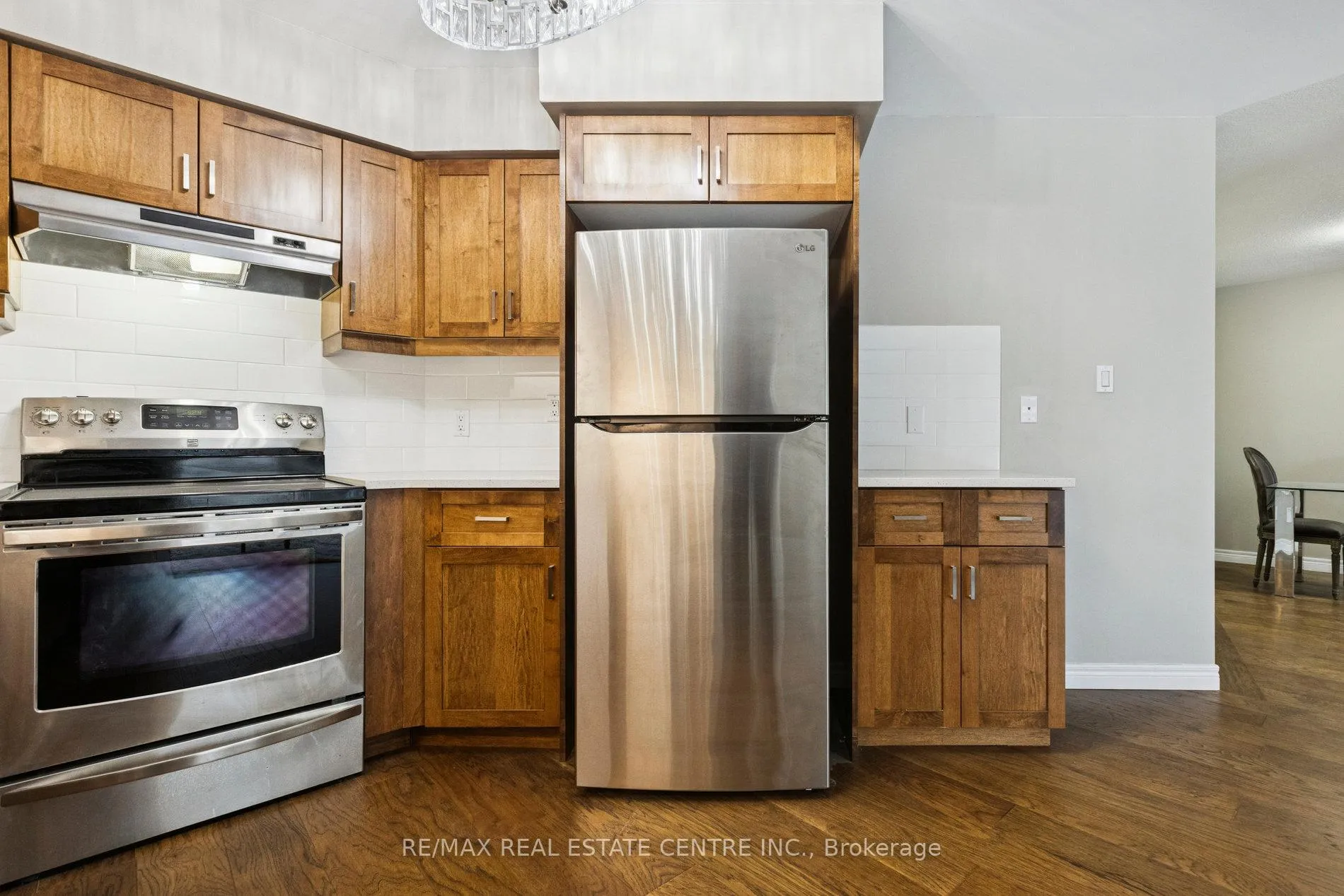 Photo 21 of 10 Periwinkle Way, Guelph, Pineridge/Westminster Woods — HOMEH