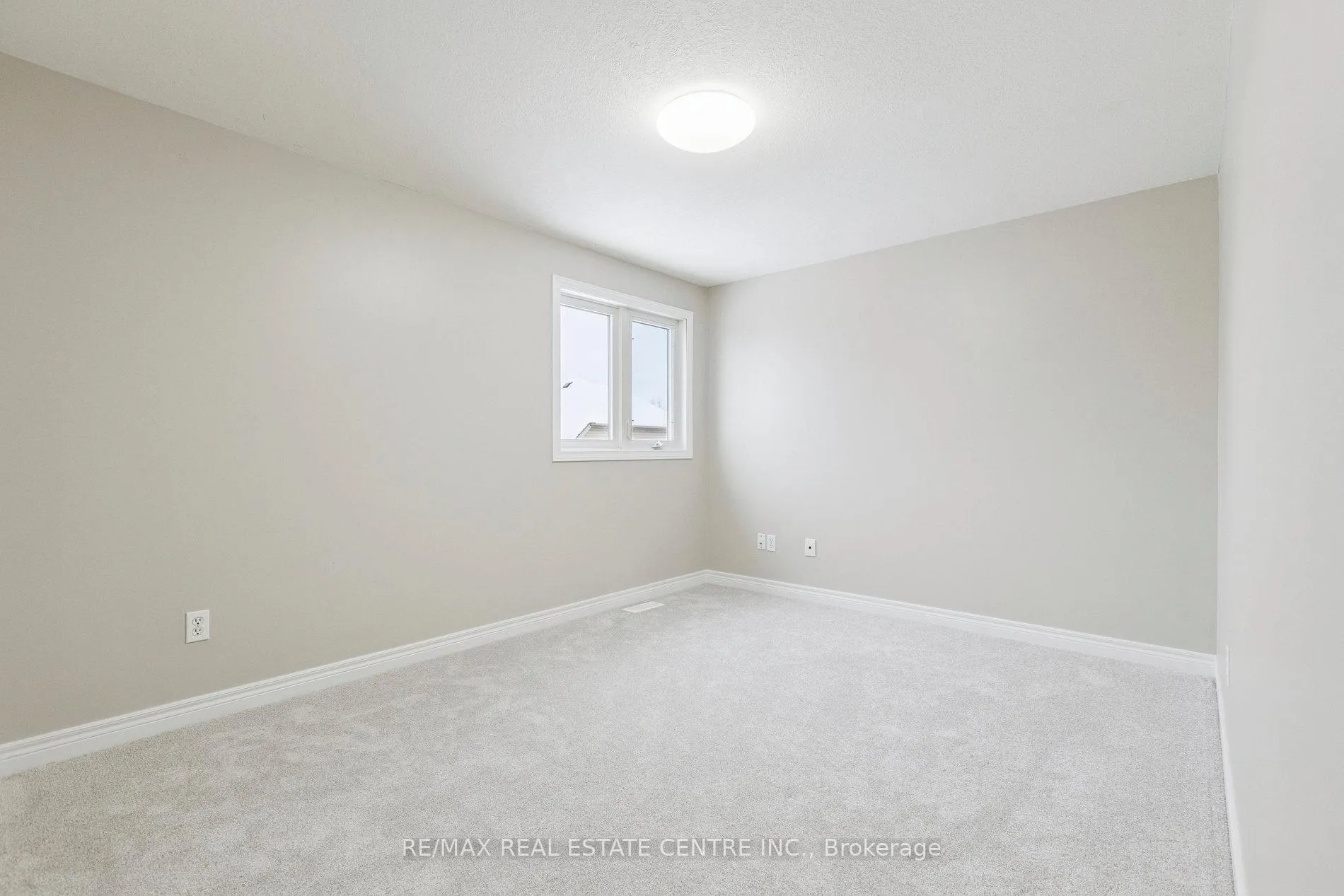Photo 29 of 10 Periwinkle Way, Guelph, Pineridge/Westminster Woods — HOMEH