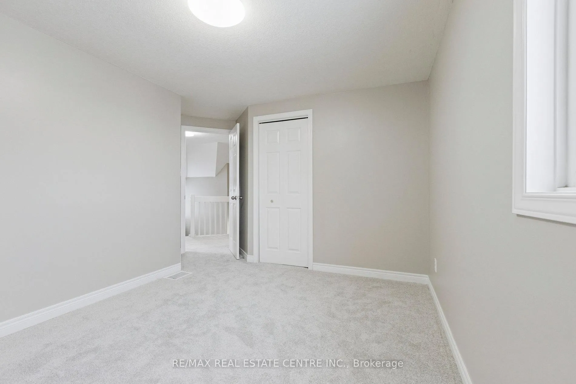 Photo 30 of 10 Periwinkle Way, Guelph, Pineridge/Westminster Woods — HOMEH