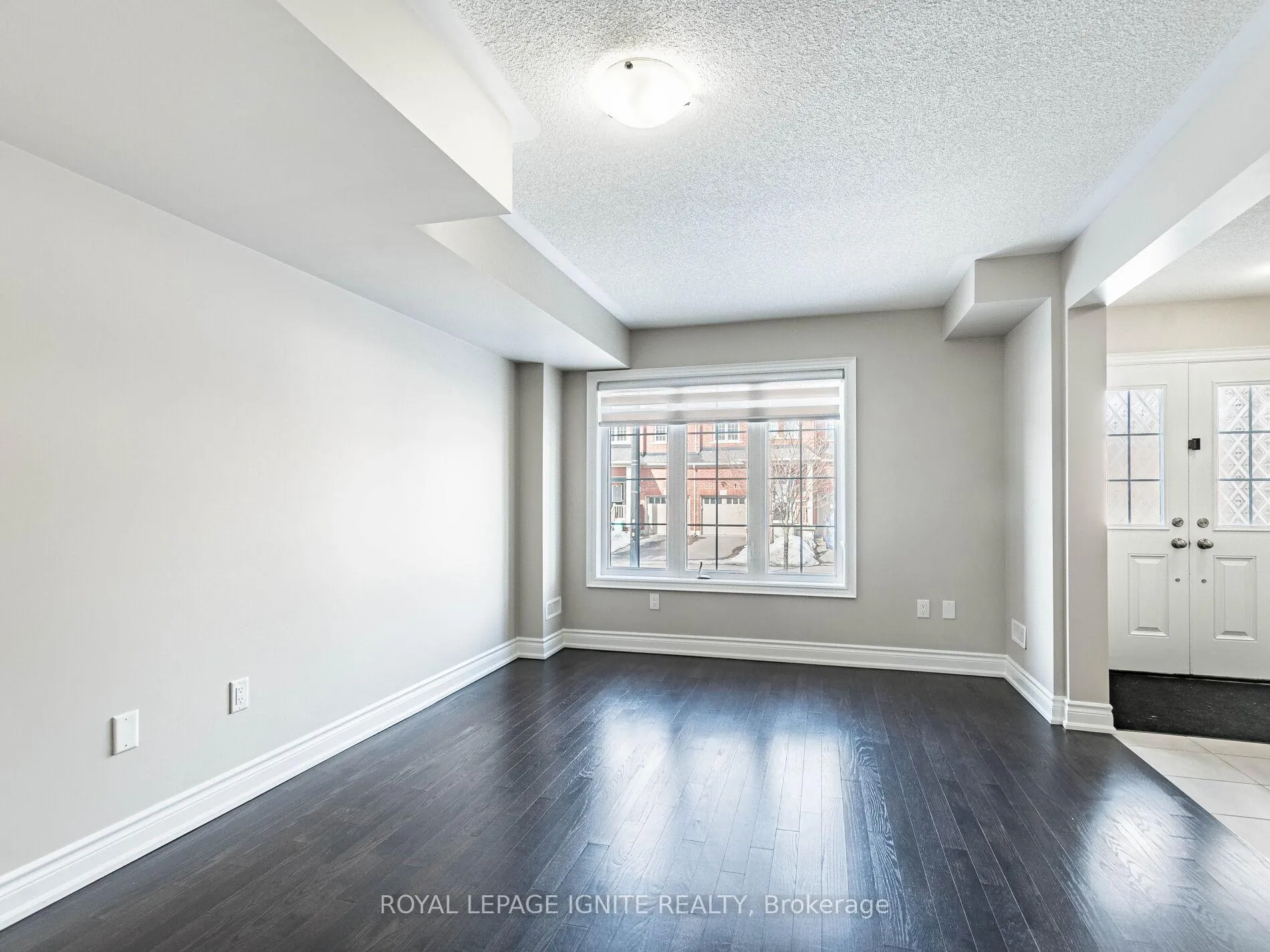 Photo 7 of 15 Temple Manor Road, Brampton, Bram West — HOMEH