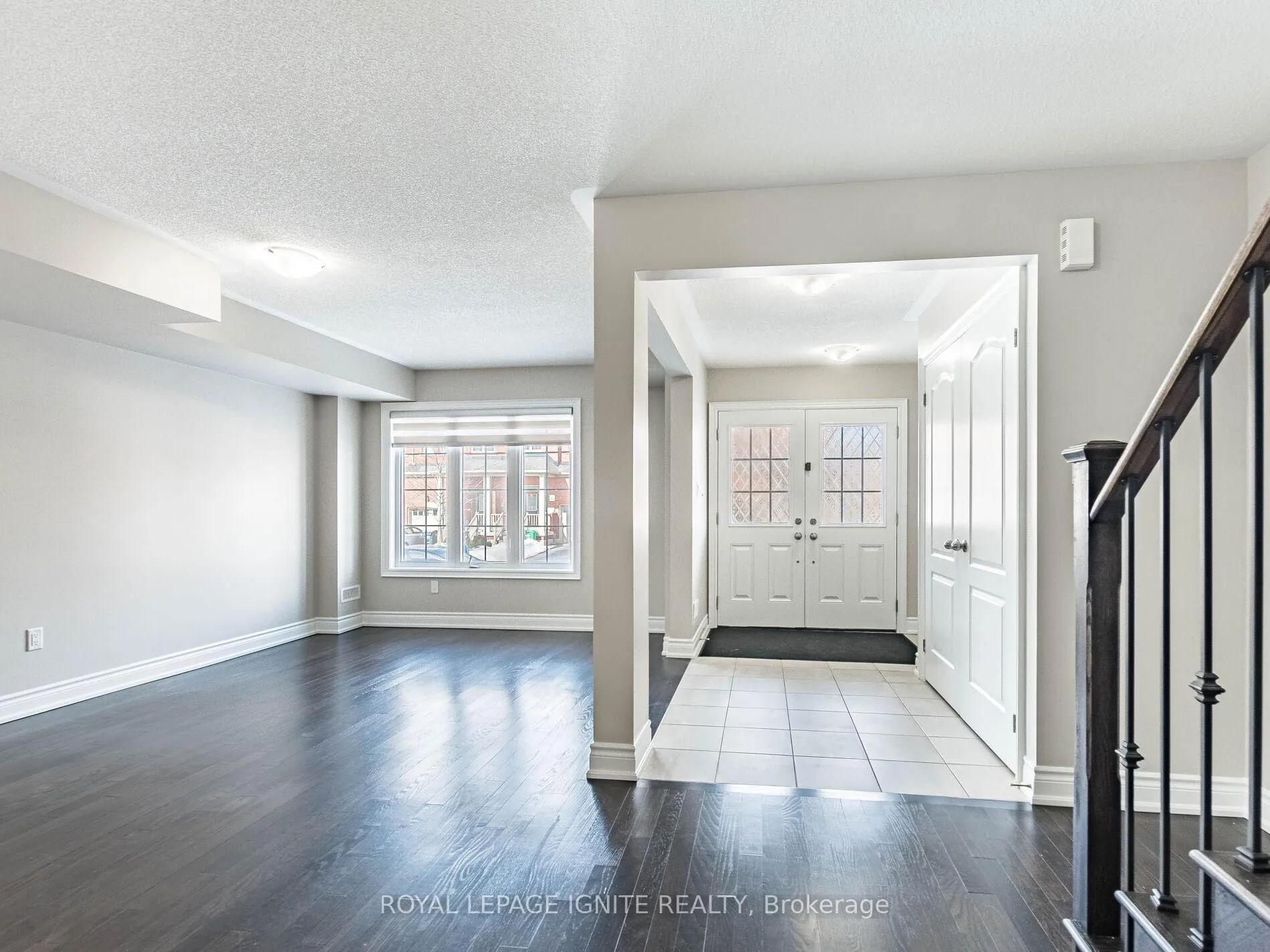 Photo 10 of 15 Temple Manor Road, Brampton, Bram West — HOMEH