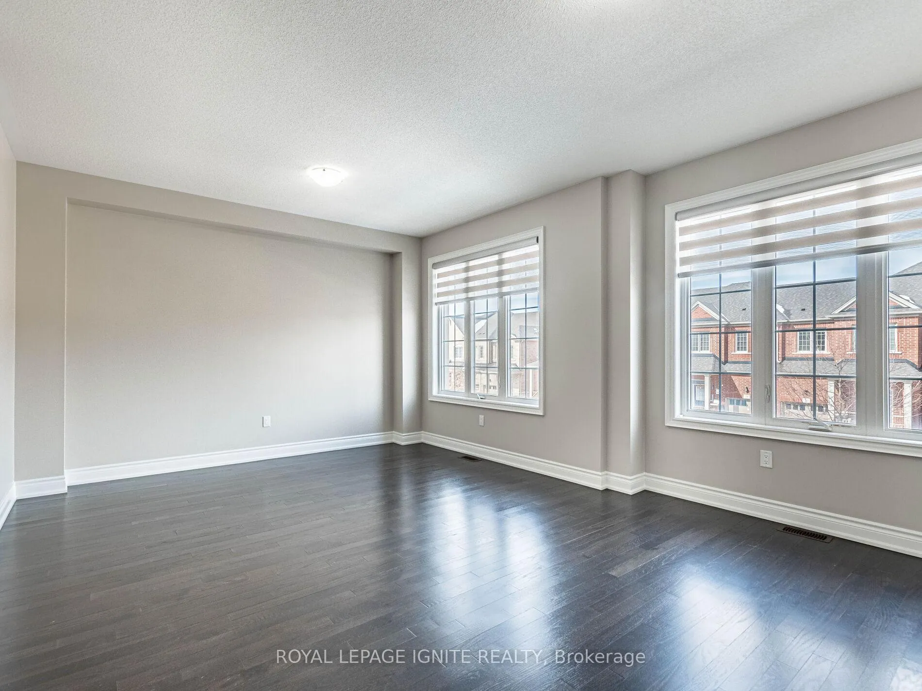 Photo 19 of 15 Temple Manor Road, Brampton, Bram West — HOMEH