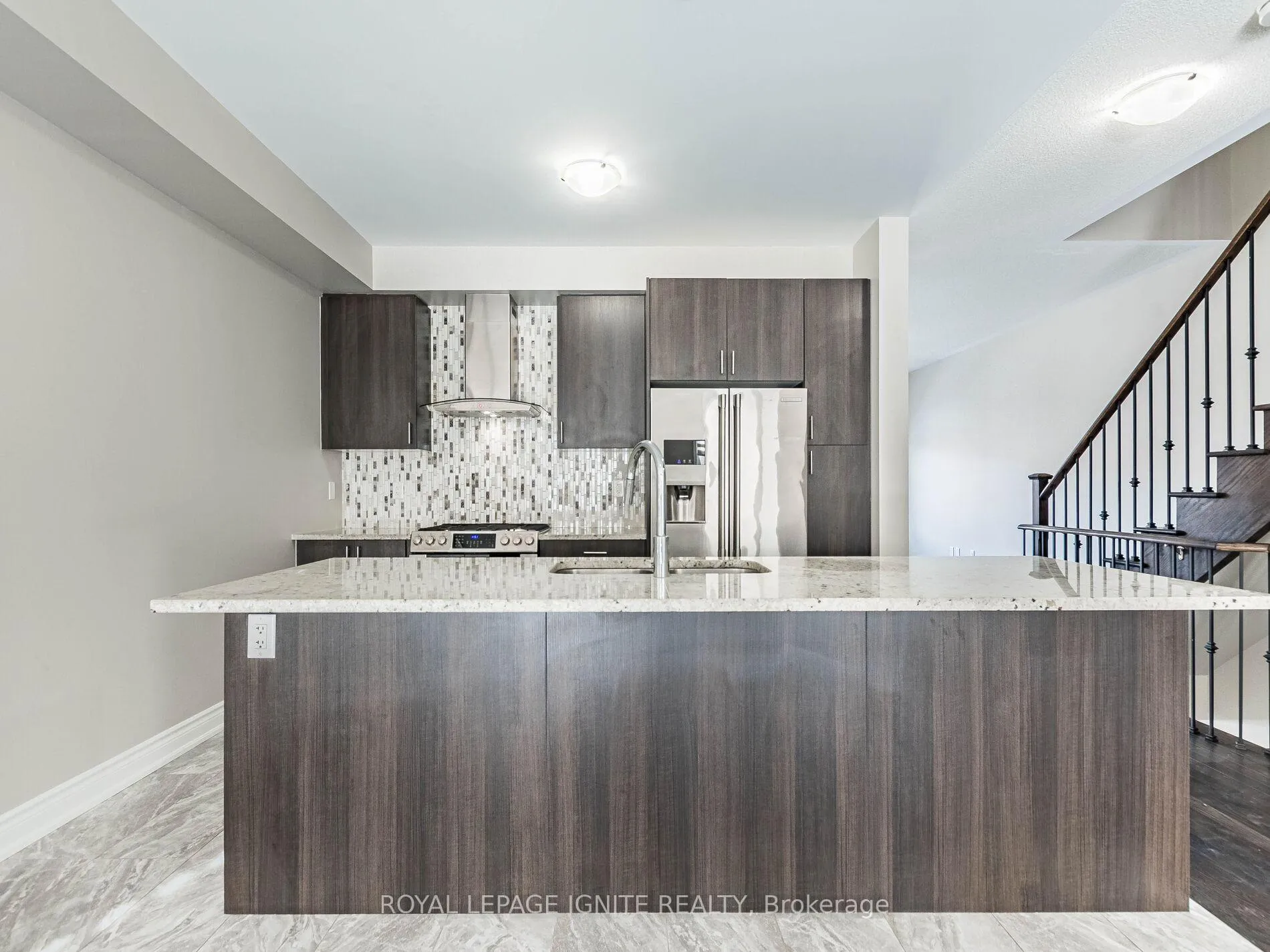Photo 37 of 15 Temple Manor Road, Brampton, Bram West — HOMEH