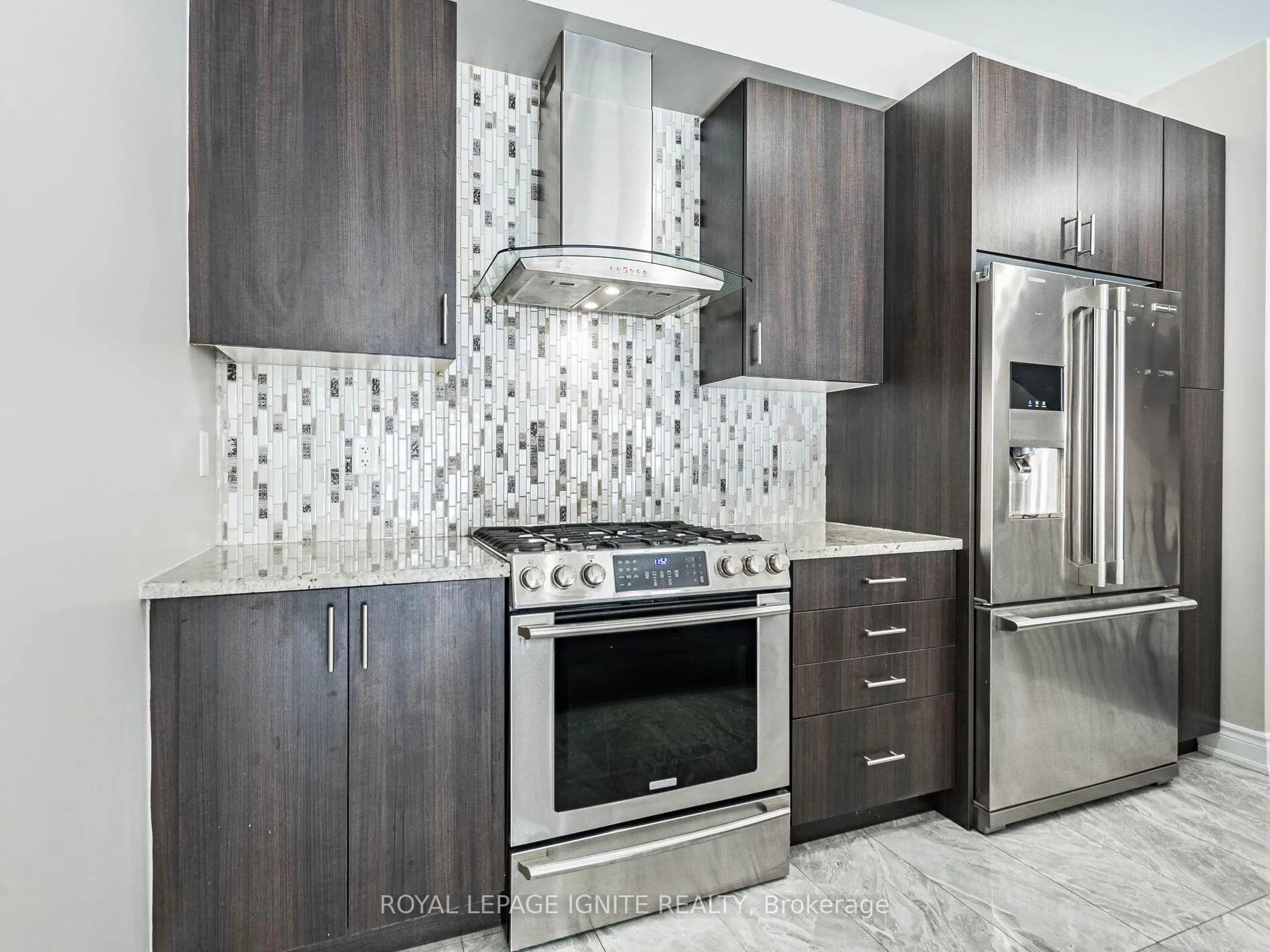 Photo 39 of 15 Temple Manor Road, Brampton, Bram West — HOMEH