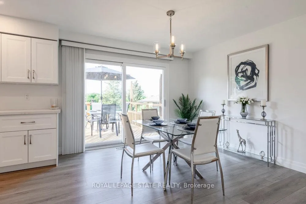 Photo 11 of 8477 Dickenson Road E, Hamilton, Rural Glanbrook — HOMEH