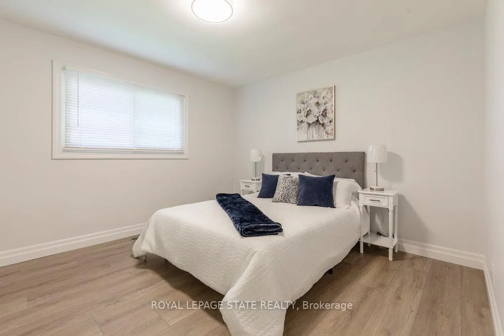 Photo 20 of 8477 Dickenson Road E, Hamilton, Rural Glanbrook — HOMEH