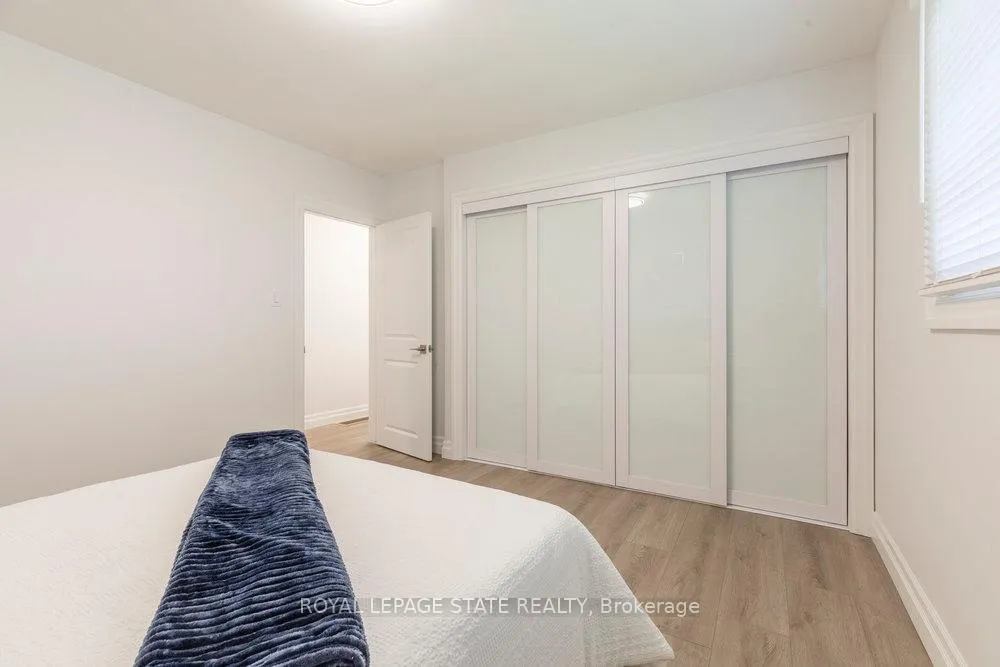 Photo 23 of 8477 Dickenson Road E, Hamilton, Rural Glanbrook — HOMEH