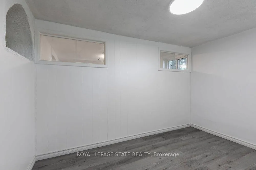 Photo 38 of 8477 Dickenson Road E, Hamilton, Rural Glanbrook — HOMEH