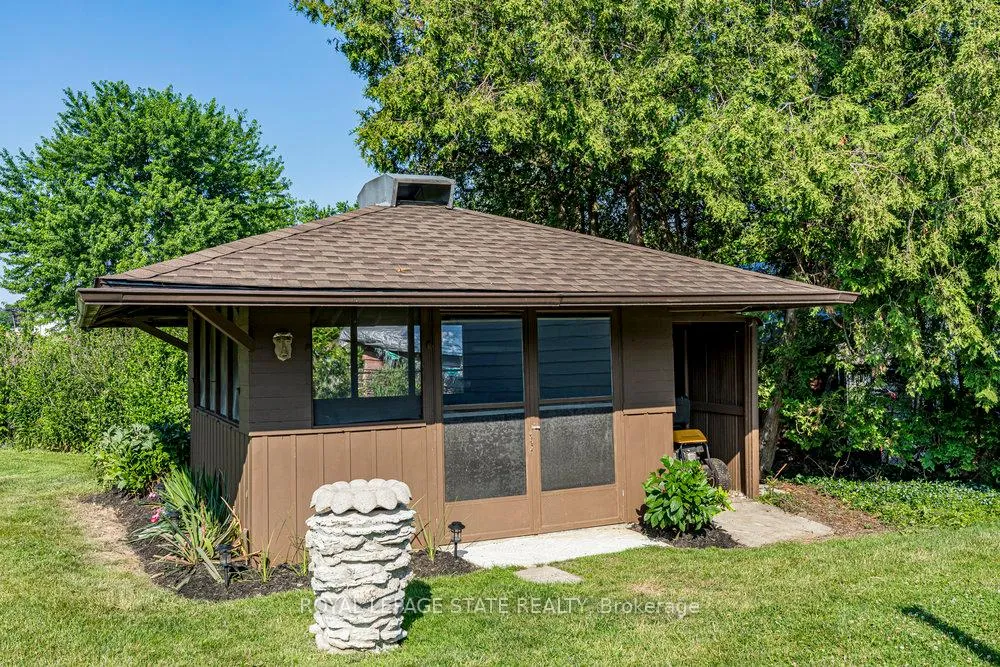 Photo 45 of 8477 Dickenson Road E, Hamilton, Rural Glanbrook — HOMEH
