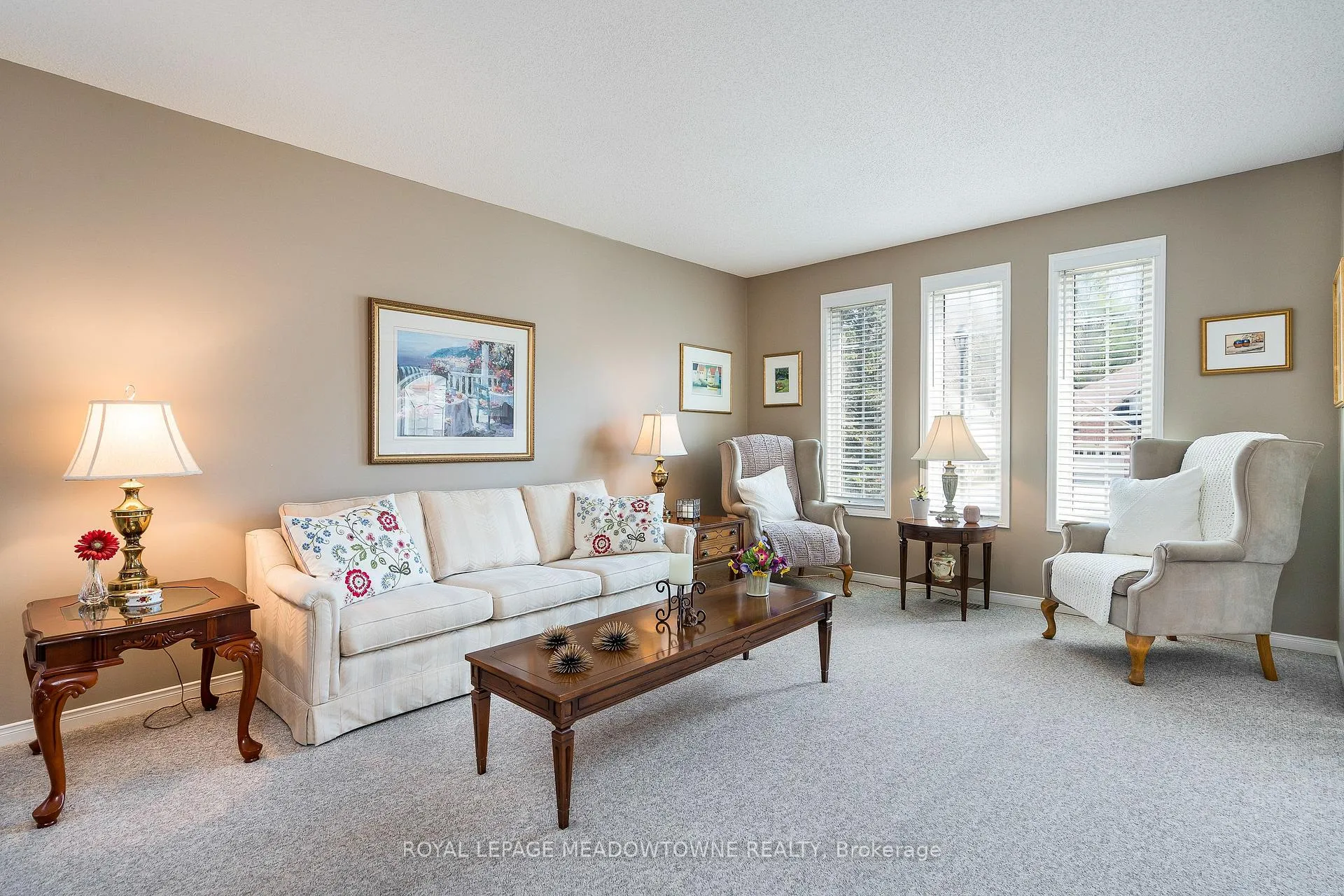 Photo 9 of 30 Cranberry Heights, Wasaga Beach — HOMEH