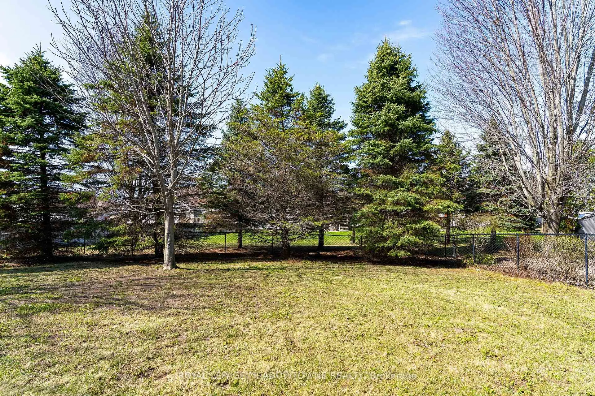 Photo 49 of 30 Cranberry Heights, Wasaga Beach — HOMEH