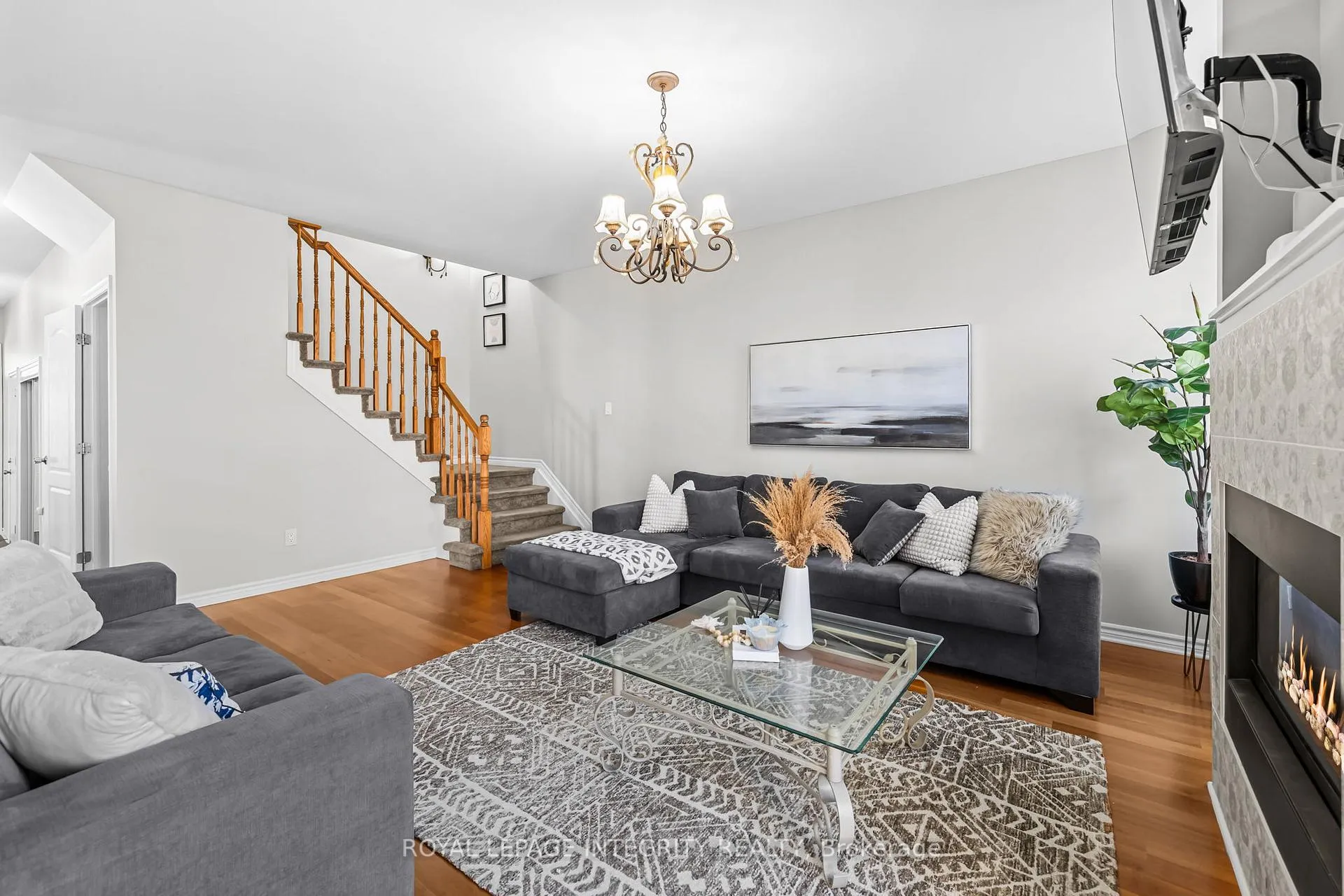 Photo 10 of 27 Orange Blossom Private, Ottawa, Blossom Park/Leitrim — HOMEH
