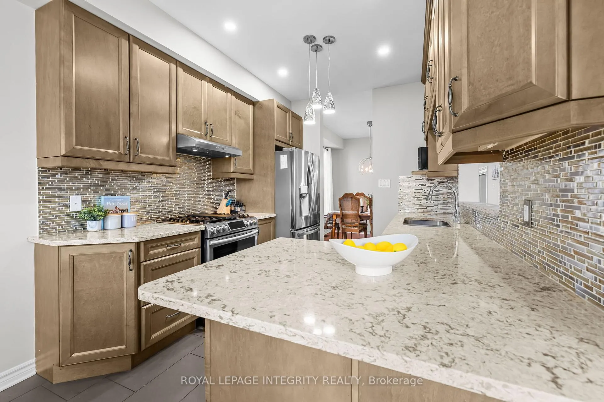 Photo 16 of 27 Orange Blossom Private, Ottawa, Blossom Park/Leitrim — HOMEH