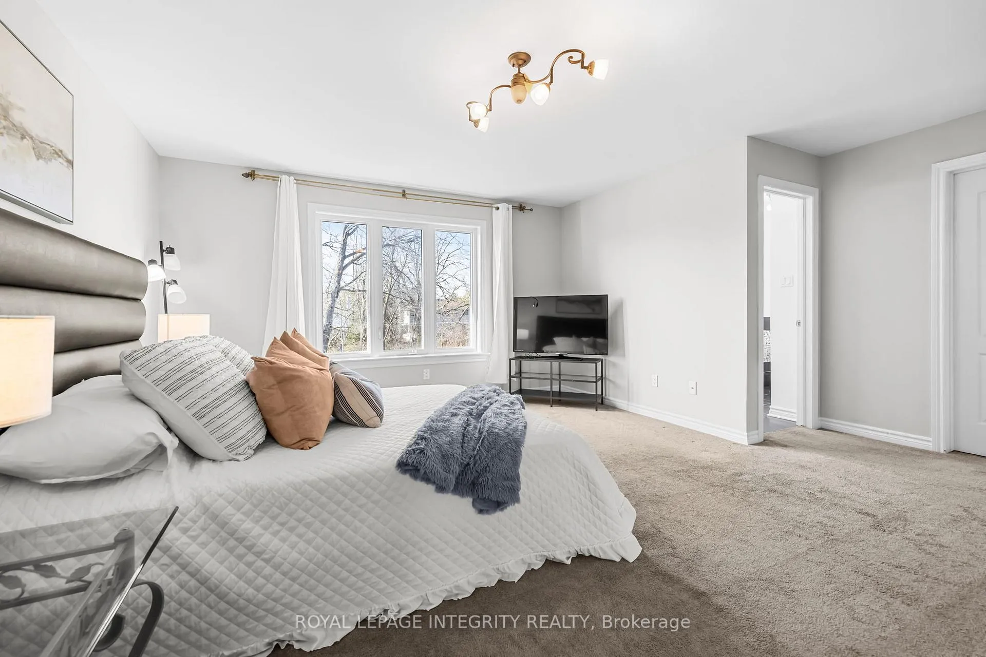 Photo 22 of 27 Orange Blossom Private, Ottawa, Blossom Park/Leitrim — HOMEH