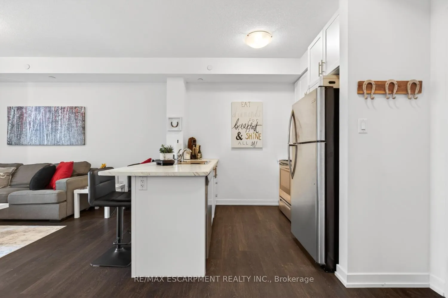 Photo 7 of Unit 419, 101 Shoreview Place, Hamilton, Lakeshore — HOMEH