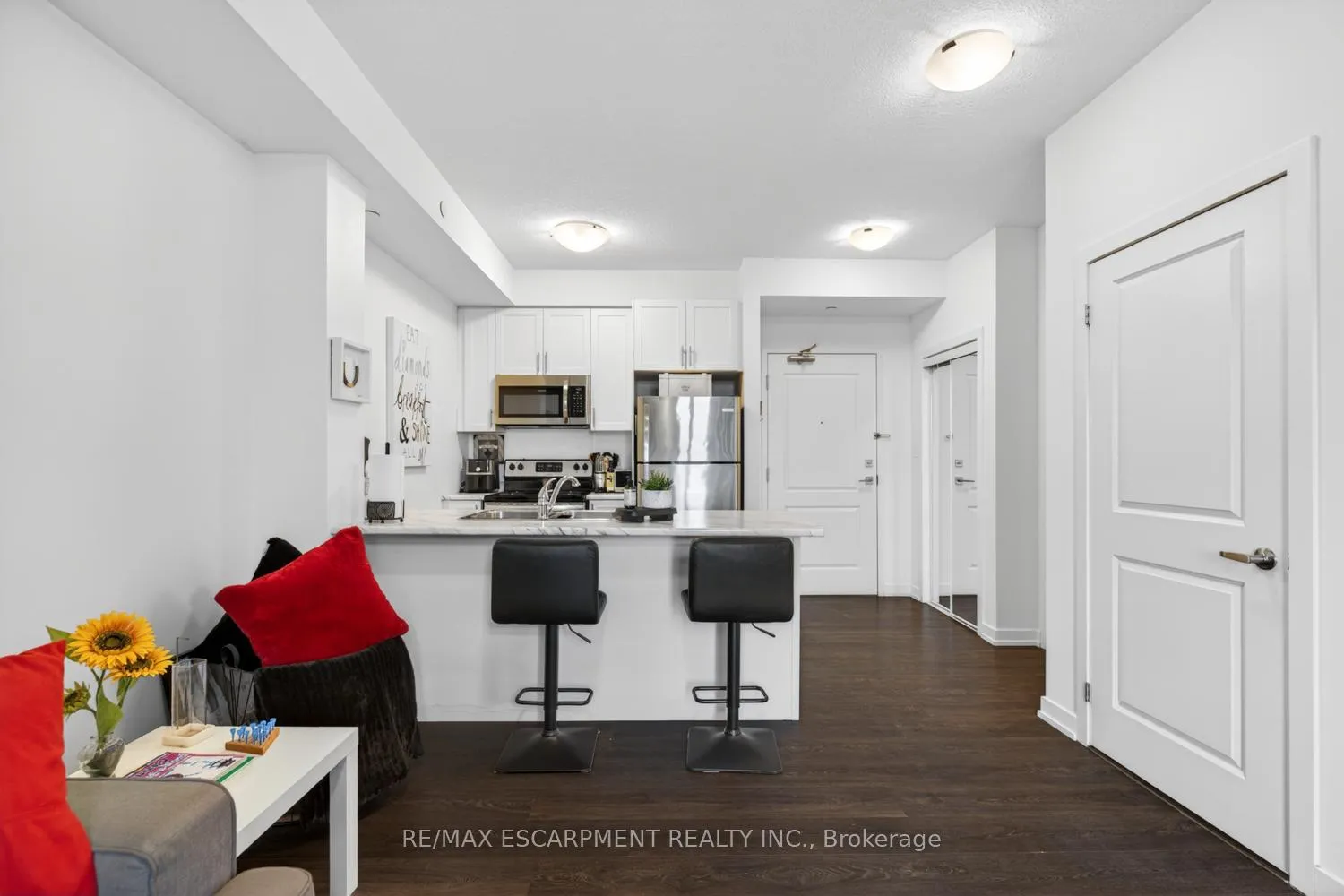 Photo 15 of Unit 419, 101 Shoreview Place, Hamilton, Lakeshore — HOMEH