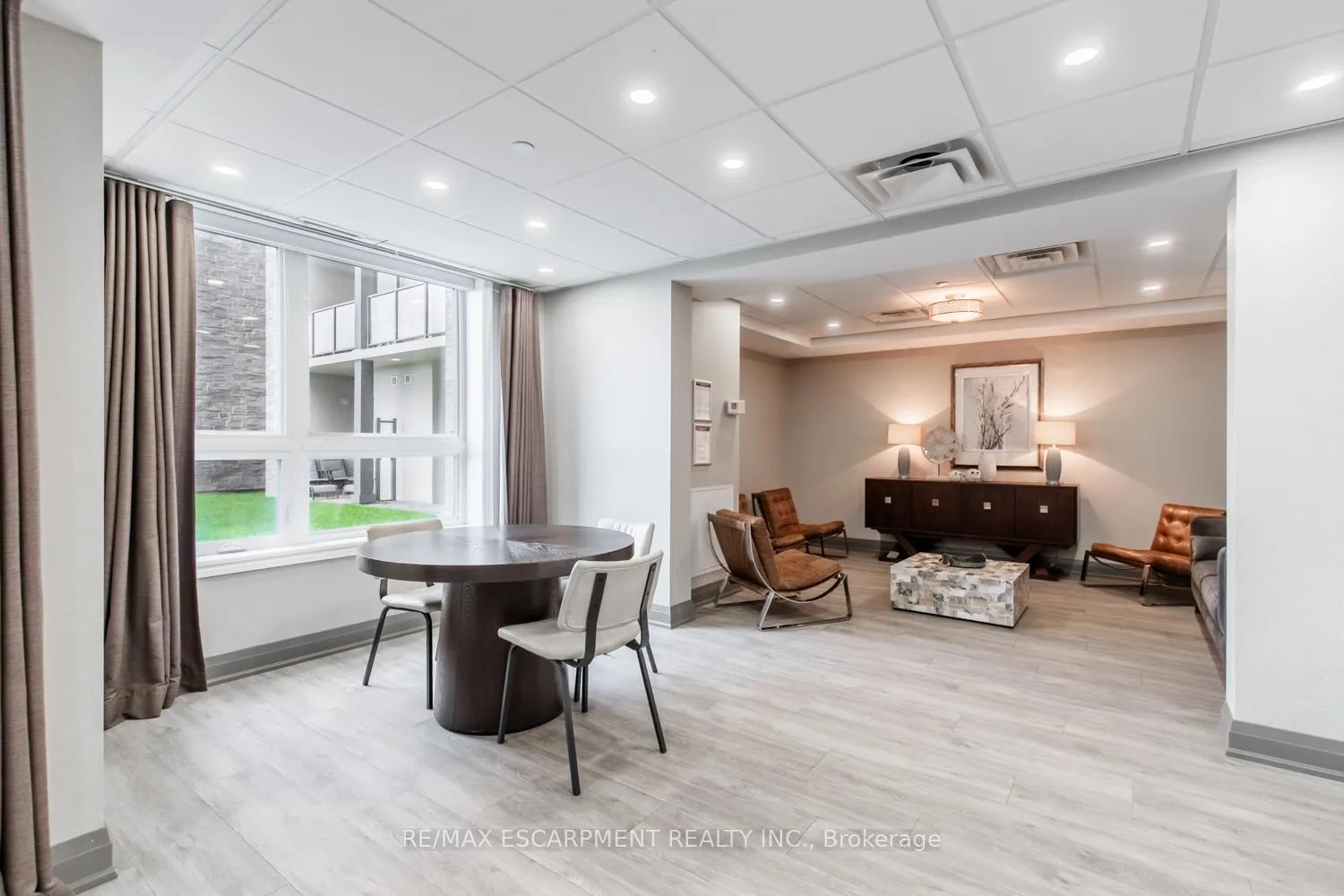 Photo 34 of Unit 419, 101 Shoreview Place, Hamilton, Lakeshore — HOMEH