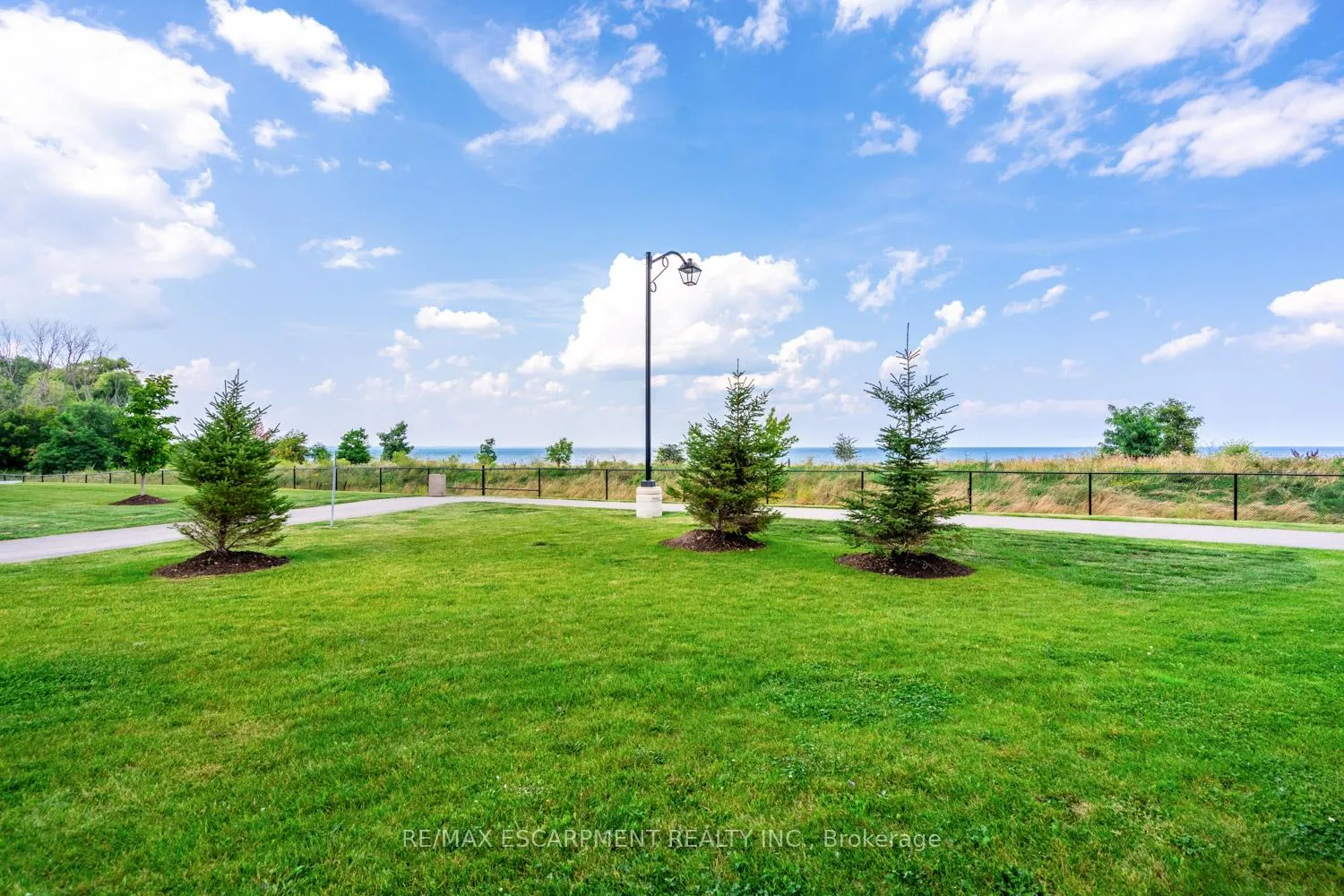 Photo 40 of Unit 419, 101 Shoreview Place, Hamilton, Lakeshore — HOMEH